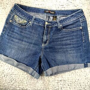 Love Indigo Cuffed Stretch Denim Shorts Embellished Stitch/ Jeweled Woman's 14..